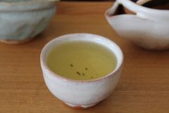 Hoshino Blue Tea 1. Aufguss (Aufgussfarbe)