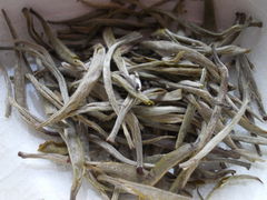 Yunnan Premium Silver Needle Green Tea1