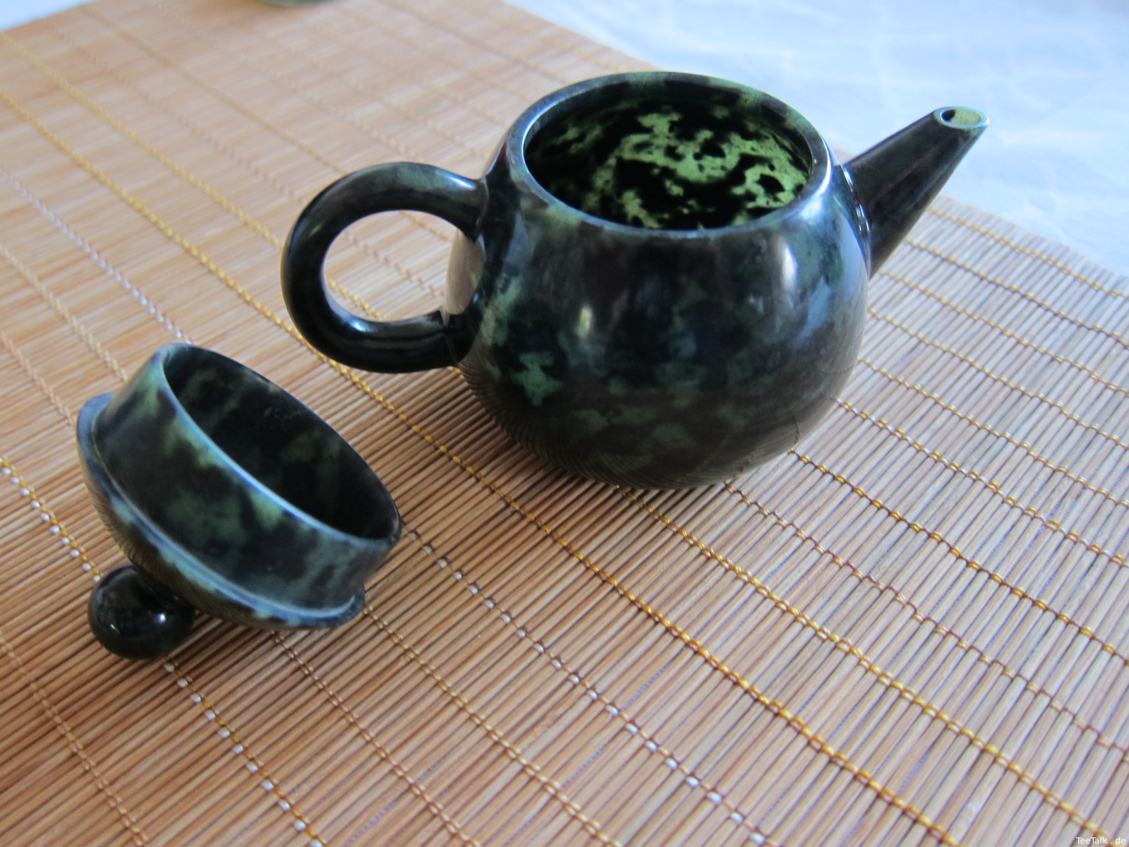 Jadekanne auf der Teezui 4