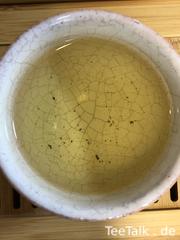 Kōshun Ōlong Tea in Hagi-yaki cup